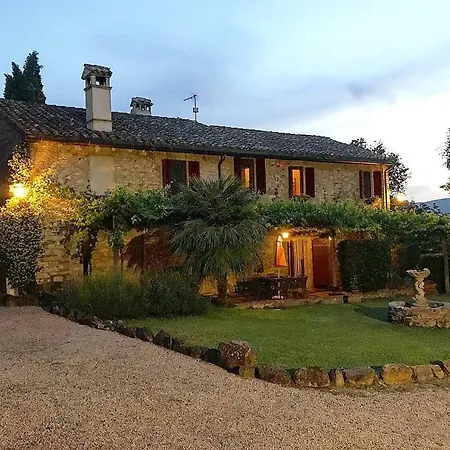 Borgo Di Montacchiello San Mariano