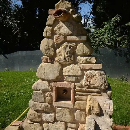 Borgo Di Montacchiello * San Mariano