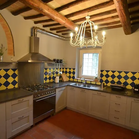 Borgo Di Montacchiello * San Mariano